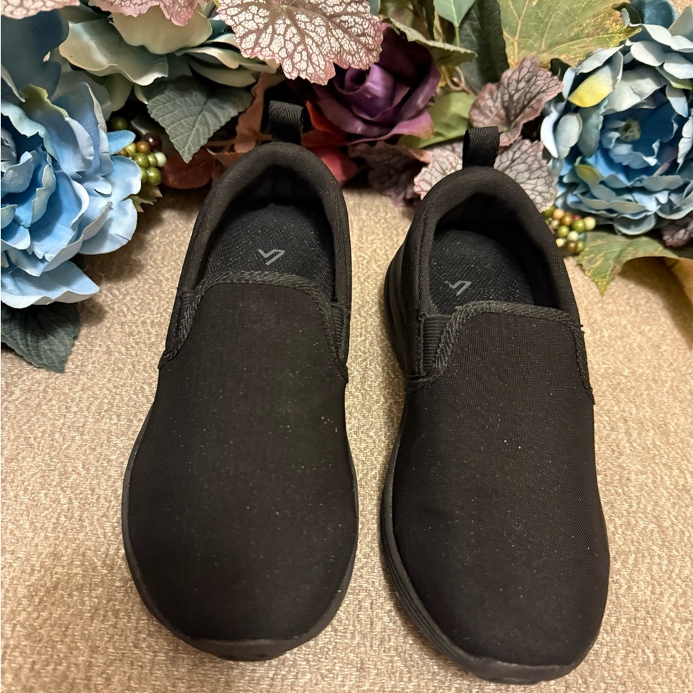 Vionic Agile Kea Lightweight Black Loafer, Size 5